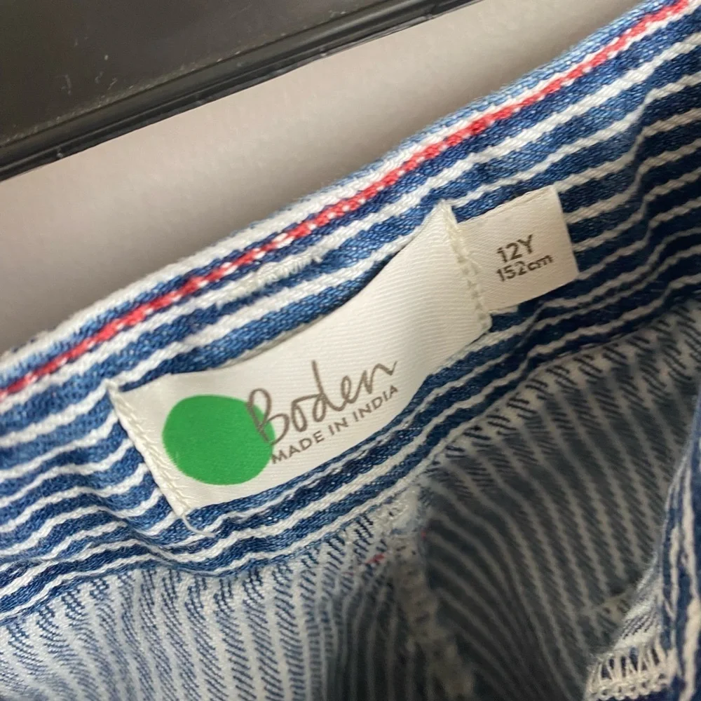 Boden Engineer Blue and white Stripe Shorts size 12